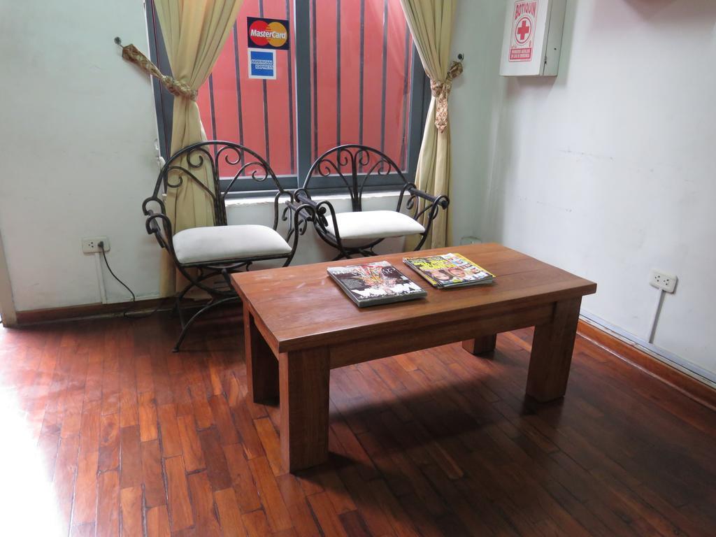 לימה Casa Hualpa Hostel מראה חיצוני תמונה