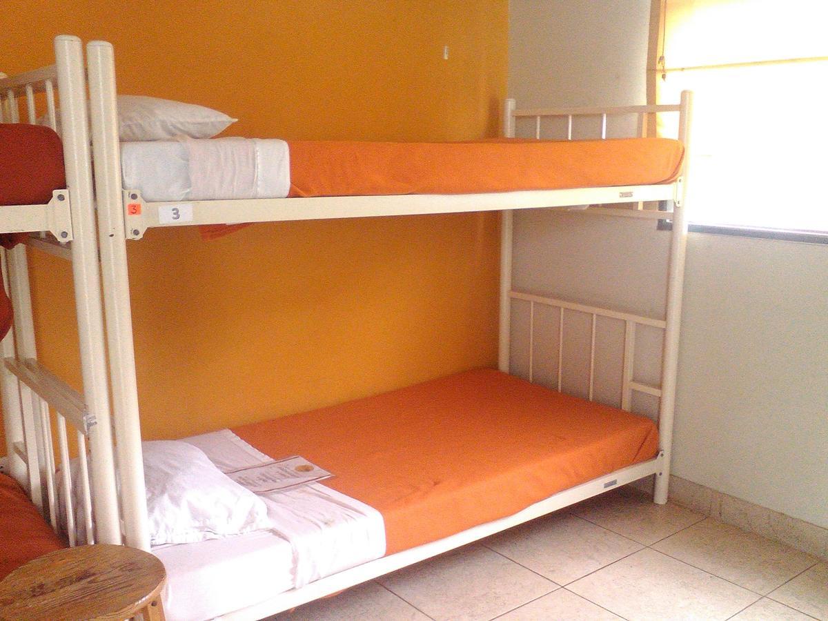 לימה Casa Hualpa Hostel מראה חיצוני תמונה