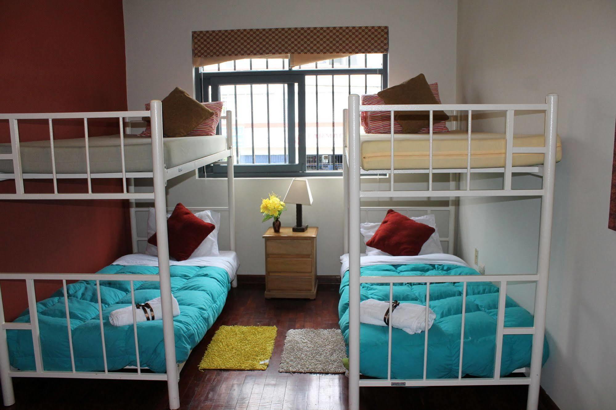 לימה Casa Hualpa Hostel מראה חיצוני תמונה