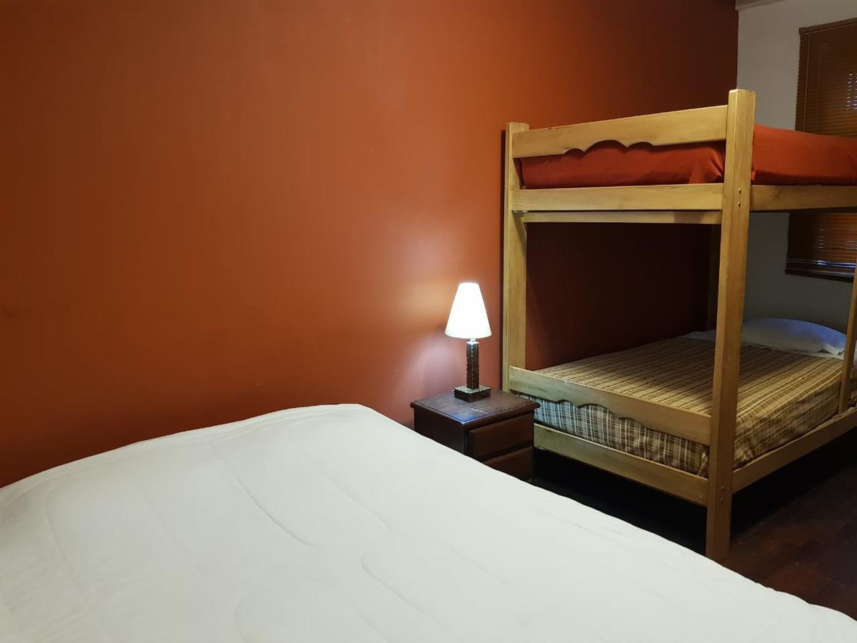 לימה Casa Hualpa Hostel מראה חיצוני תמונה