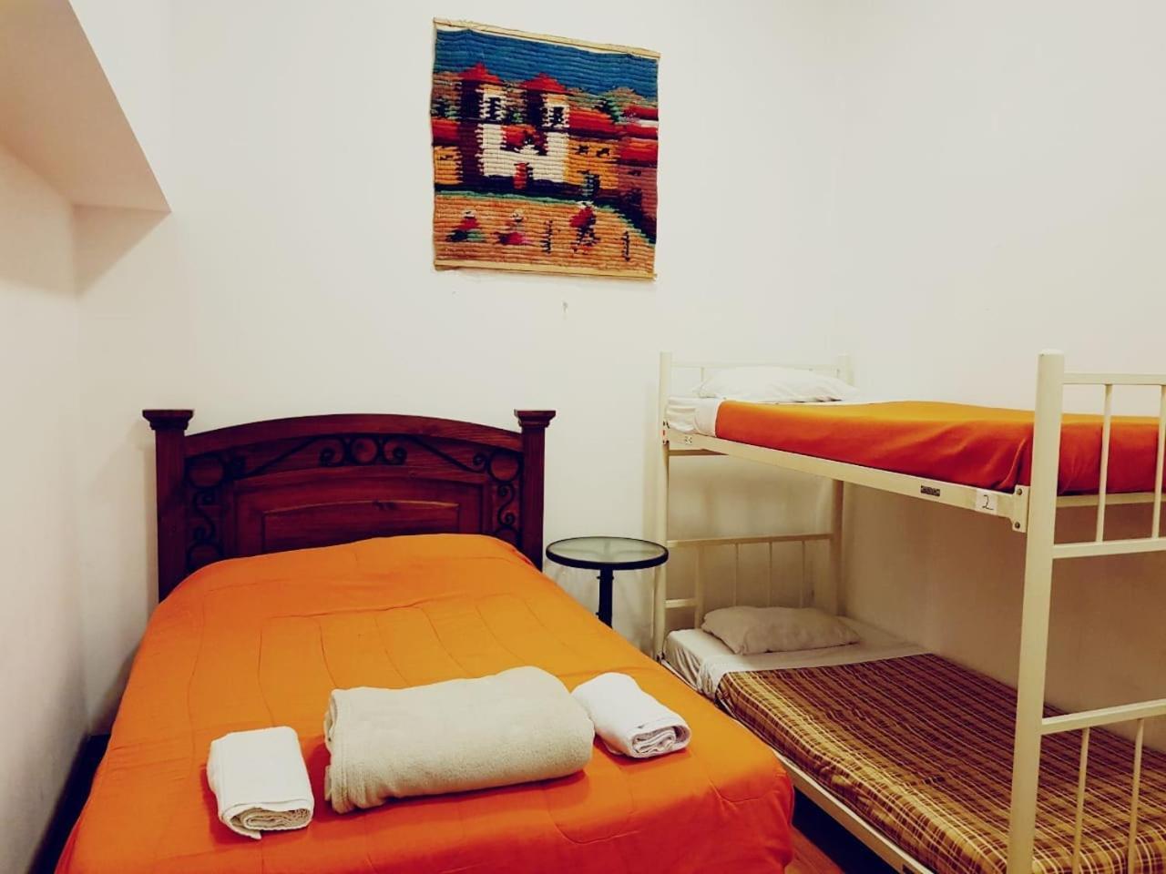 לימה Casa Hualpa Hostel מראה חיצוני תמונה