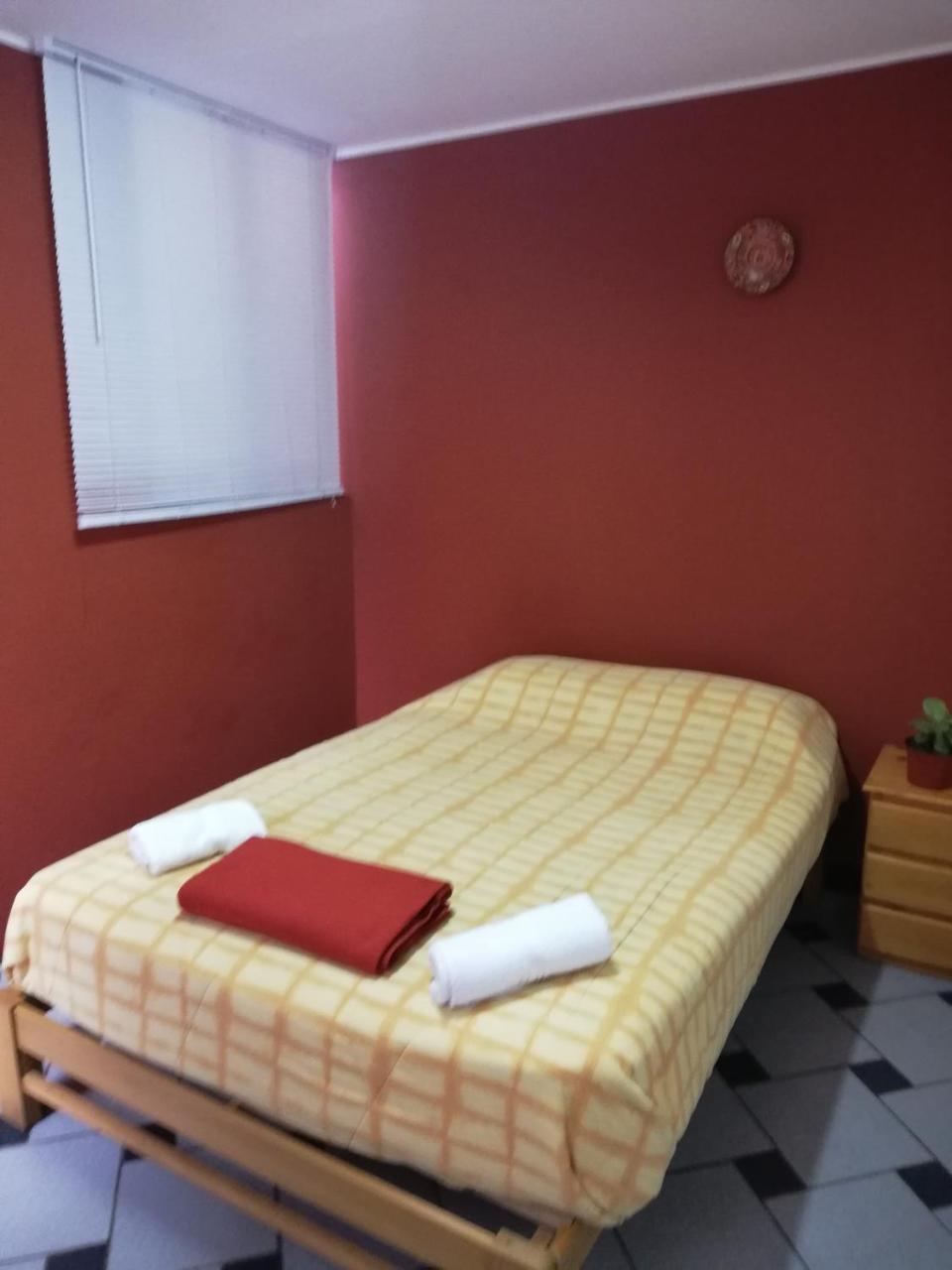 לימה Casa Hualpa Hostel מראה חיצוני תמונה